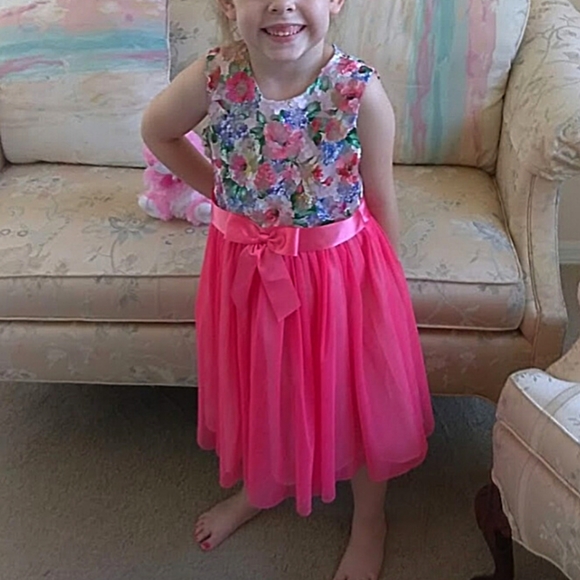 Beautifully Detailed Bonnie Jean Size 8 dress - Picture 4 of 4